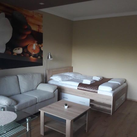 Studio 18 Apartman Kazincbarcika Luaran gambar
