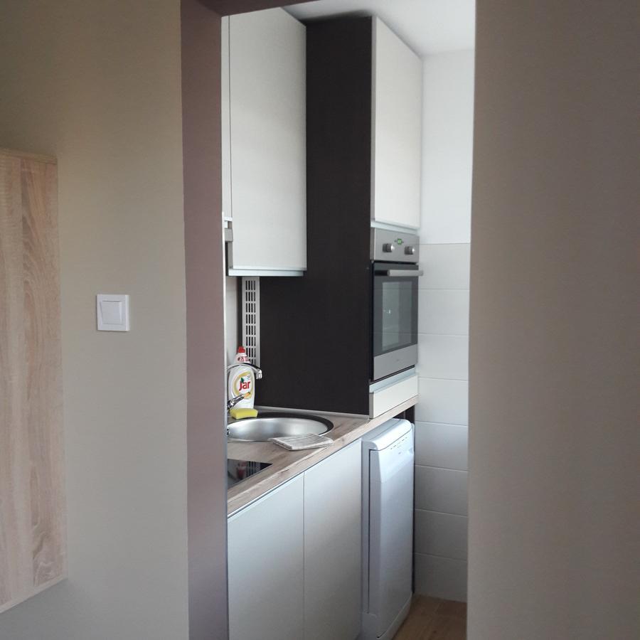 Studio 18 Apartman Kazincbarcika Luaran gambar