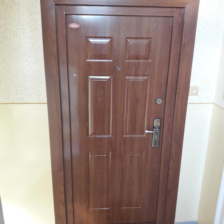 Studio 18 Apartman Kazincbarcika Luaran gambar